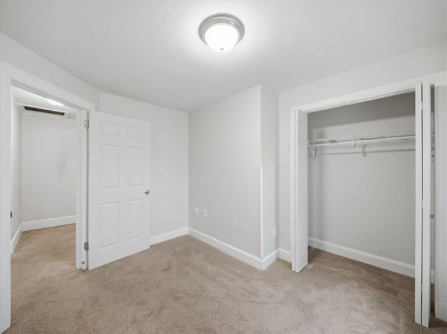 516 West End Ave, Coraopolis, PA 15108
