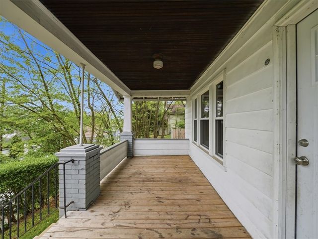516 West End Ave, Coraopolis, PA 15108