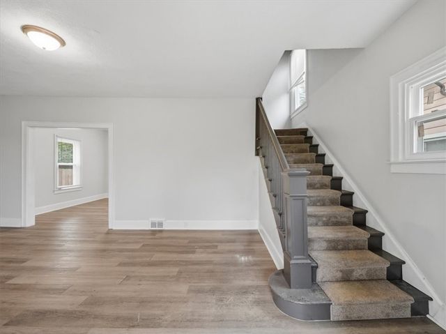 516 West End Ave, Coraopolis, PA 15108