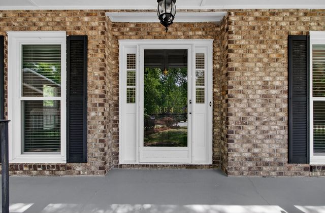 104 Laurens Court, Summerville, SC 29485