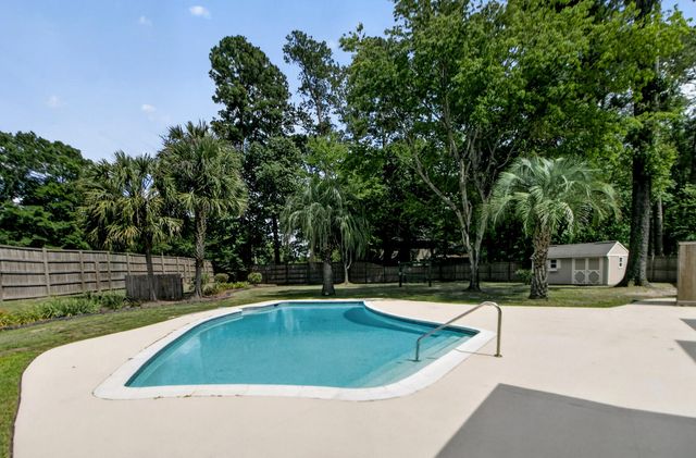 104 Laurens Court, Summerville, SC 29485