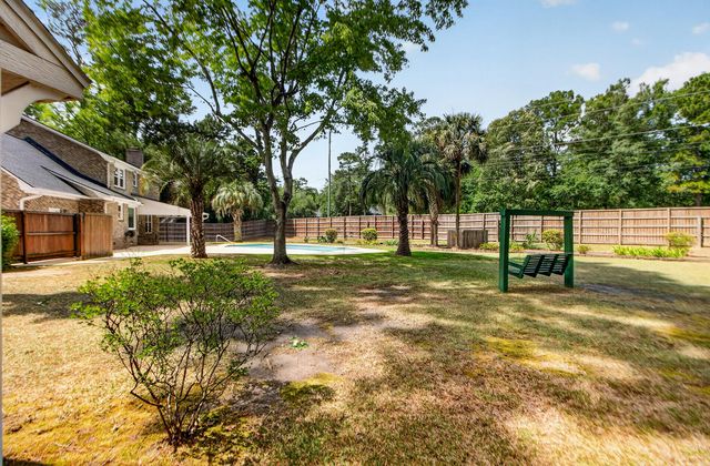 104 Laurens Court, Summerville, SC 29485