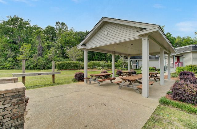 104 Laurens Court, Summerville, SC 29485