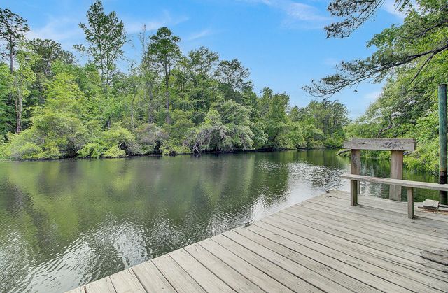 104 Laurens Court, Summerville, SC 29485