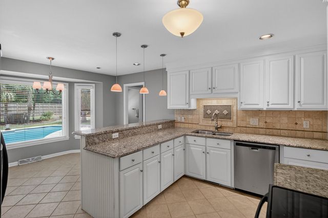 104 Laurens Court, Summerville, SC 29485