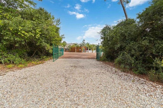 5600 NE 05, Silver Springs, FL 34488