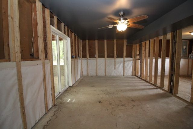 1176 Lafayette Rd, Clarksville, TN 37042