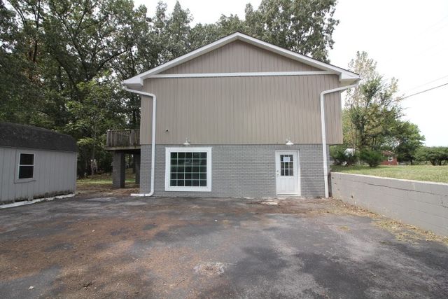 1176 Lafayette Rd, Clarksville, TN 37042