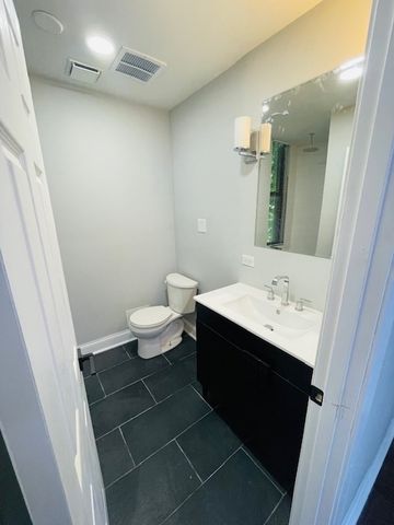 706 S Claremont Avenue, Chicago, IL 60612