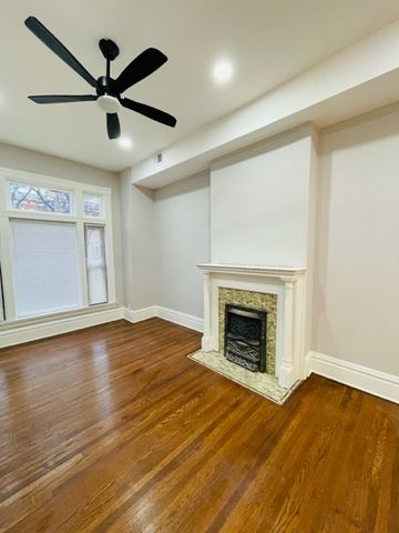 706 S Claremont Avenue, Chicago, IL 60612