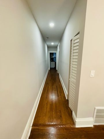 706 S Claremont Avenue, Chicago, IL 60612