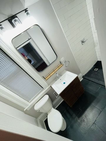 706 S Claremont Avenue, Chicago, IL 60612