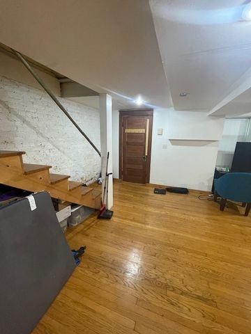 706 S Claremont Avenue, Chicago, IL 60612