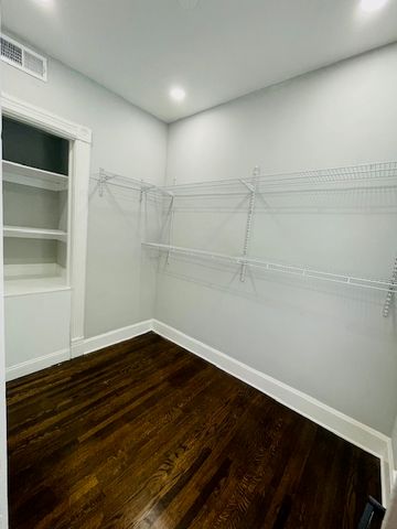 706 S Claremont Avenue, Chicago, IL 60612