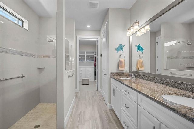 7347 CHESTER TRAIL, Bradenton, FL 34202