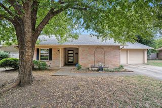 7428 Overhill Road, Fort Worth, TX 76116