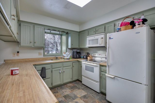 33 W Basswood Lane, Milton, WI 53563