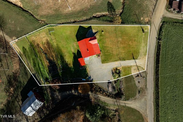 1128 Drakes Creek Road, Trade, TN 37691