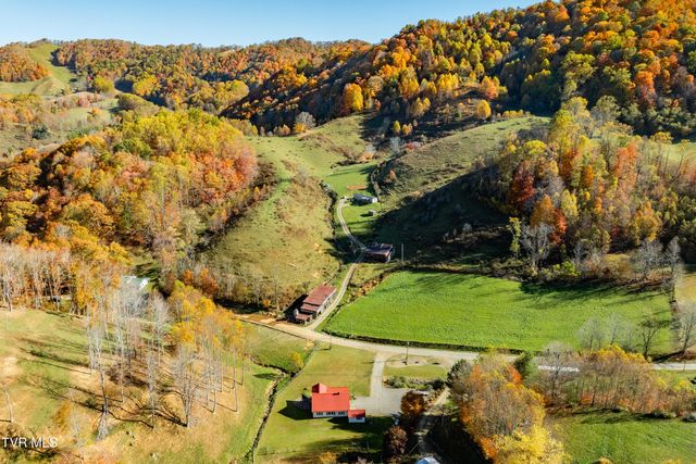 1128 Drakes Creek Road, Trade, TN 37691