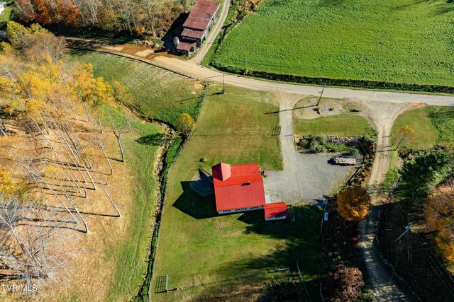 1128 Drakes Creek Road, Trade, TN 37691