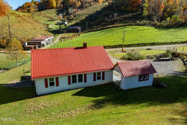1128 Drakes Creek Road, Trade, TN 37691