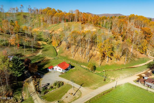 1128 Drakes Creek Road, Trade, TN 37691