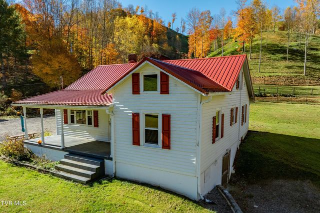 1128 Drakes Creek Road, Trade, TN 37691