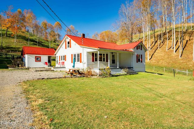 1128 Drakes Creek Road, Trade, TN 37691