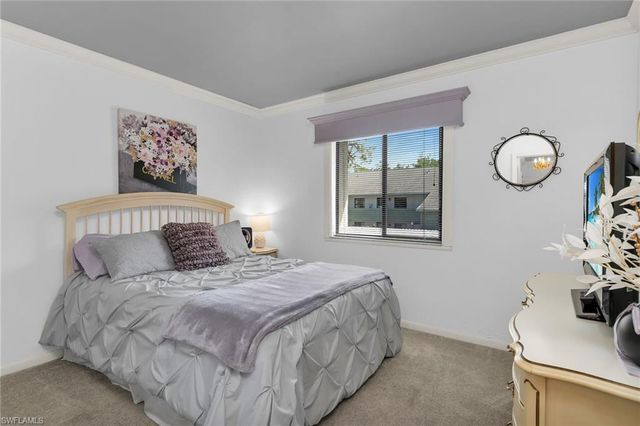 2980 Kings Lake BLVD 2980, Naples, FL 34112