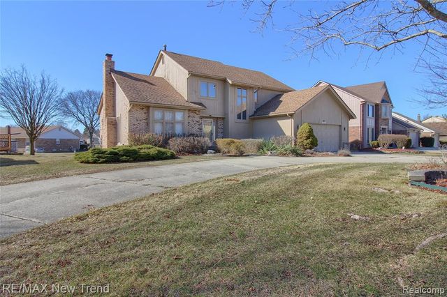 30301 Essex, Farmington, MI 48331