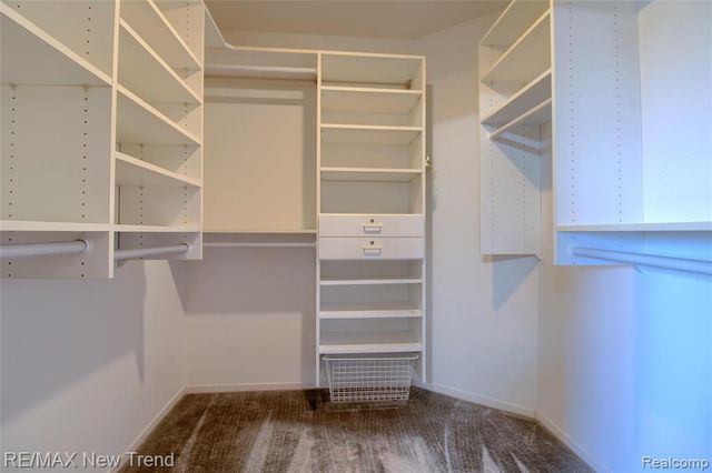 30301 Essex, Farmington, MI 48331