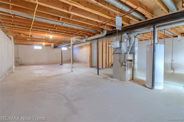 30301 Essex, Farmington, MI 48331