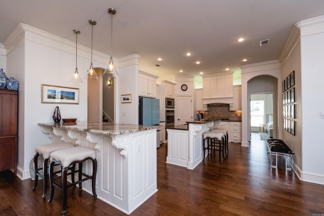 2 Greymoss Cove, Little Rock, AR 72211