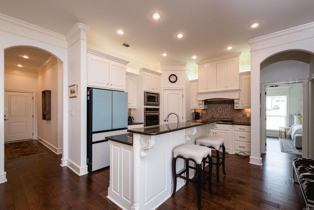 2 Greymoss Cove, Little Rock, AR 72211