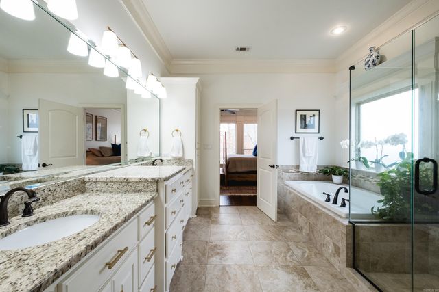 2 Greymoss Cove, Little Rock, AR 72211