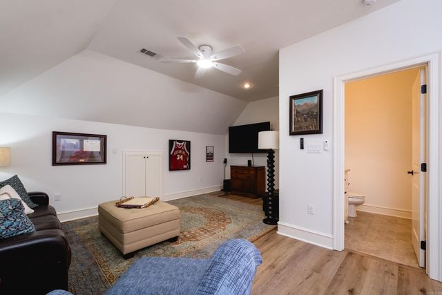 2 Greymoss Cove, Little Rock, AR 72211