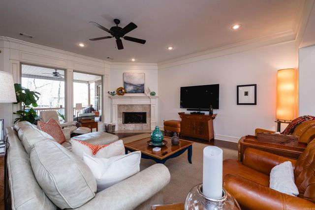 2 Greymoss Cove, Little Rock, AR 72211