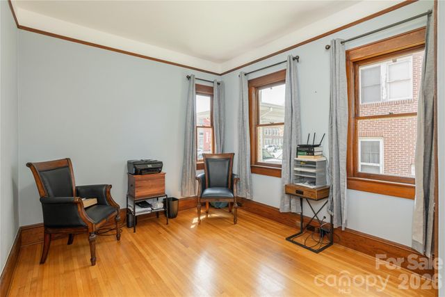 831 Oakland Street, Hendersonville, NC 28791
