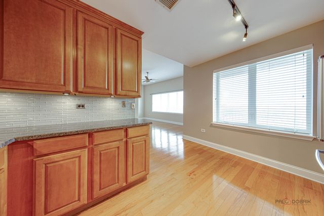 125 N Buffalo Grove Road 407, Buffalo Grove, IL 60089