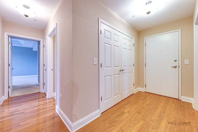 125 N Buffalo Grove Road 407, Buffalo Grove, IL 60089