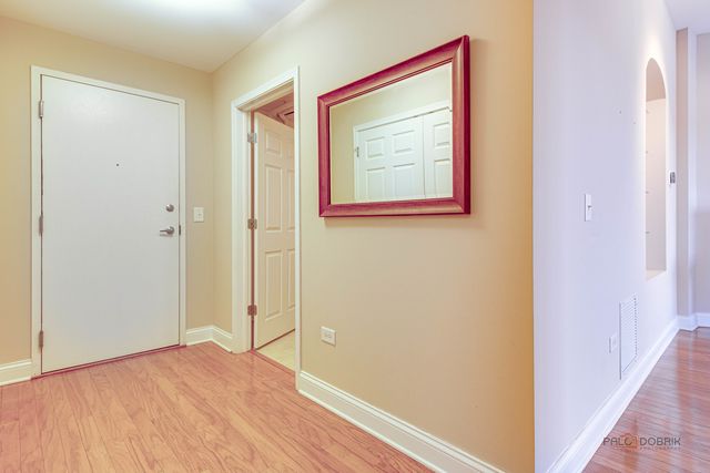 125 N Buffalo Grove Road 407, Buffalo Grove, IL 60089