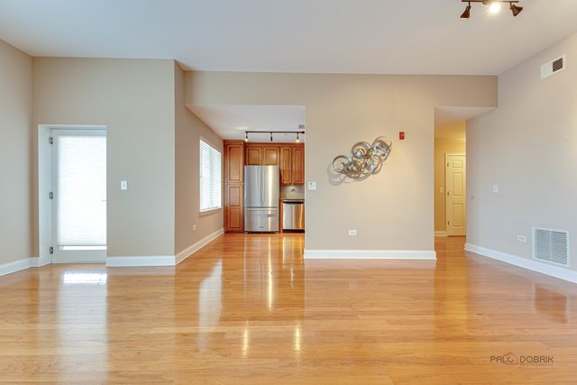 125 N Buffalo Grove Road 407, Buffalo Grove, IL 60089