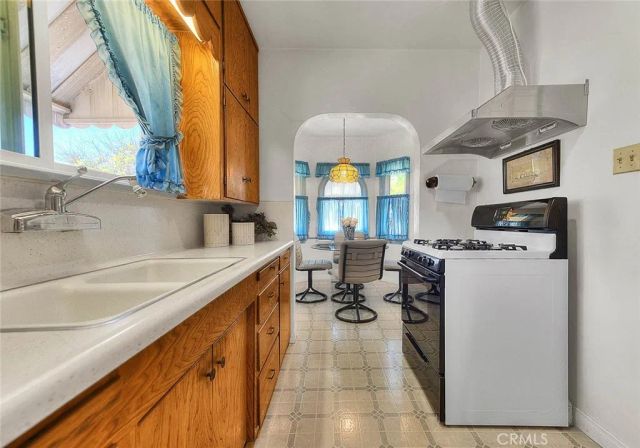 1833 S Chapel, Alhambra, CA 91801