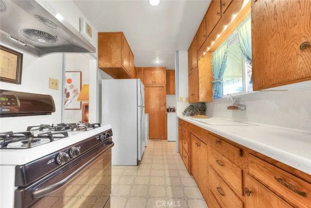 1833 S Chapel, Alhambra, CA 91801