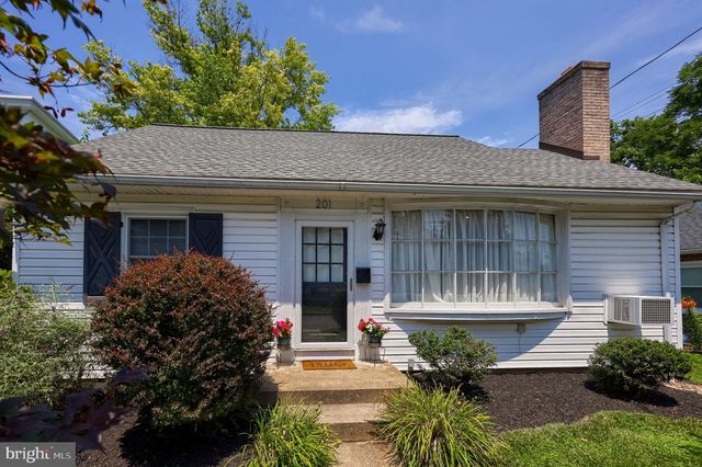 201 W FREDERICK ST, Millersville, PA 17551