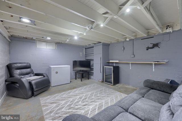 201 W FREDERICK ST, Millersville, PA 17551