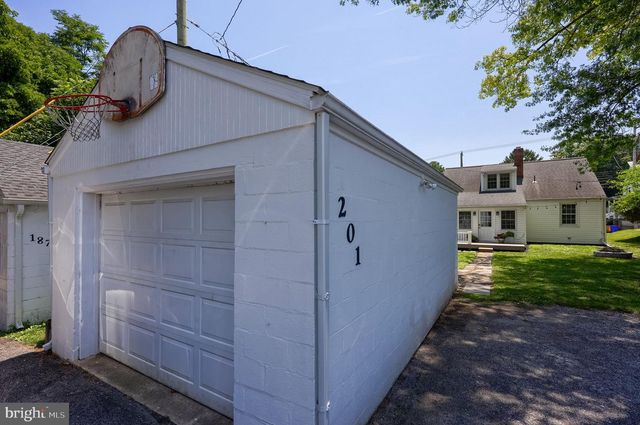 201 W FREDERICK ST, Millersville, PA 17551