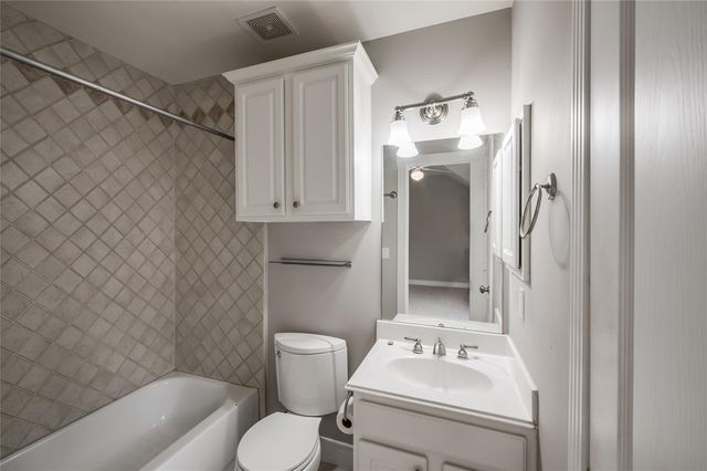 315 Sandman Street, Houston, TX 77007