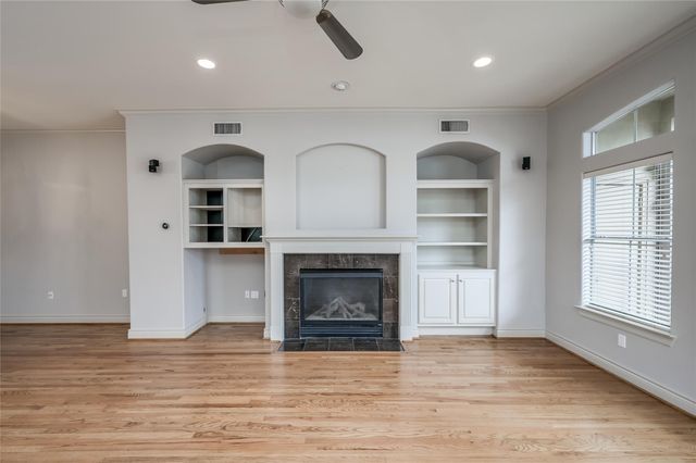 315 Sandman Street, Houston, TX 77007