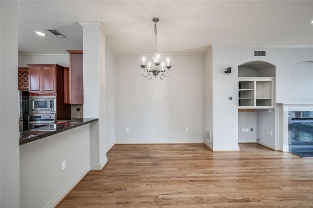 315 Sandman Street, Houston, TX 77007